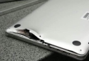 MacBook Pro redder liv på flyplass i Florida
