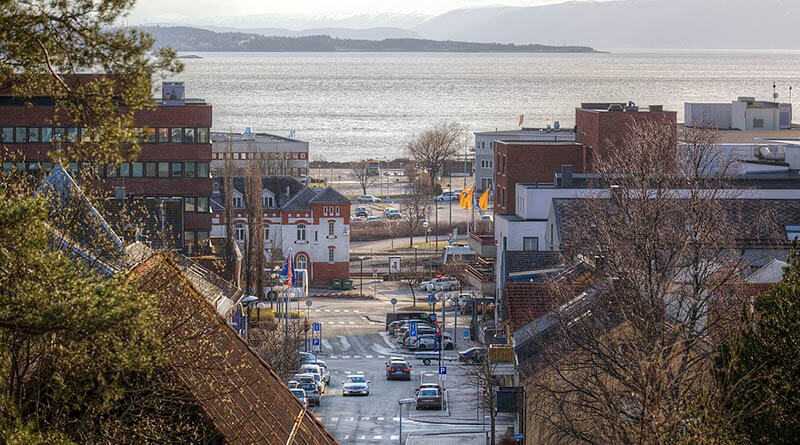 Besøke steinskjer